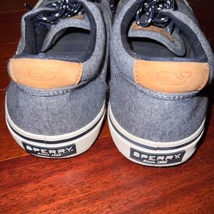 Vineyard vines sperry sneakers size 9.5